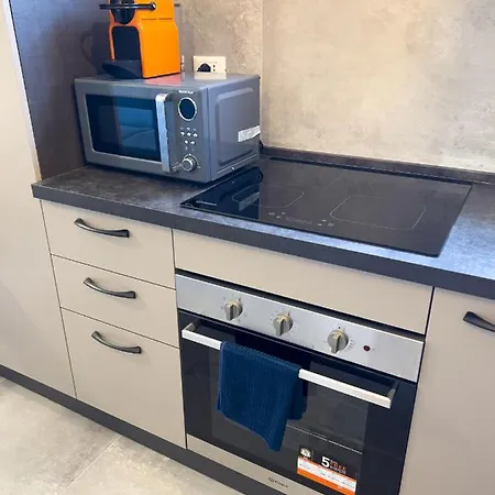 Due Apartment *